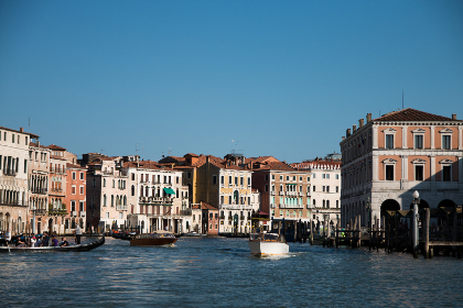 欧洲美女午夜在线