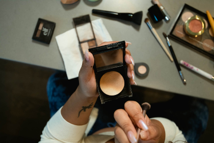 吊带袜穿搭：打造时尚个性的多样风格指南